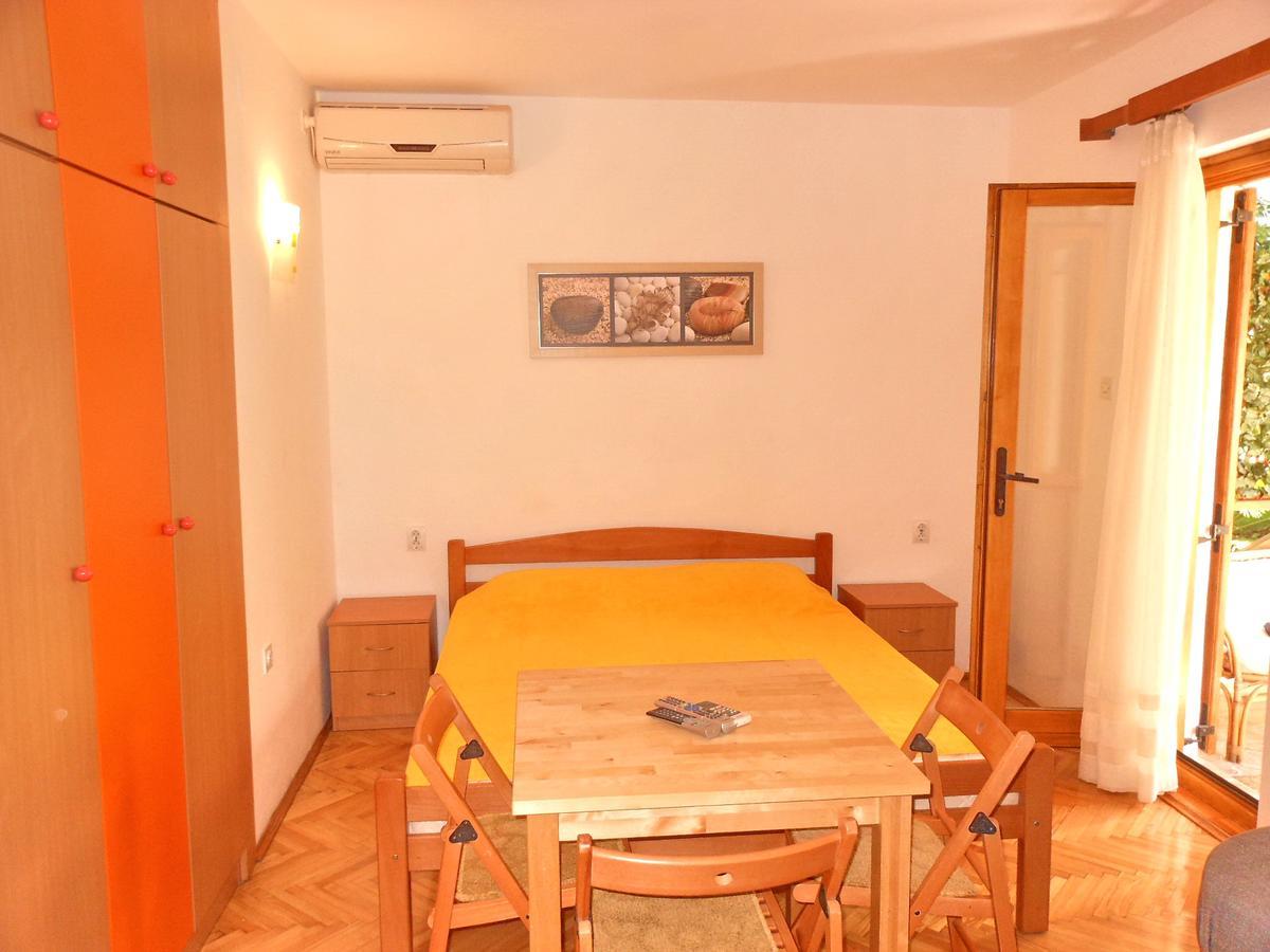 Apartments Maris Garden Petrovac Exterior photo